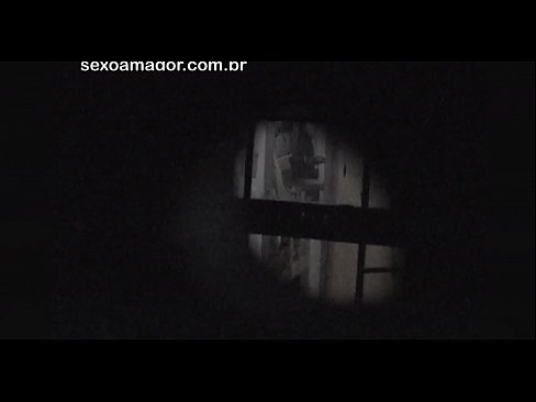 ❤️ Lourinho é filmado secretamente por um voyeur de bairro escondido atrás de tijolos ocos ❤️❌ Porno vídeo em nós pt.superpornpics.ru ﹏